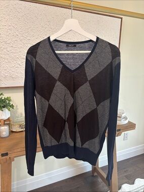 Massimo Dutti Women's V-Neck Argyle Sweater in Navy and Gray